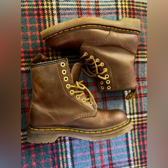 Dr Marten Size 5 Brown Crazy Horse 8 Eyelet Lace Up Boots - Picture 6 of 6